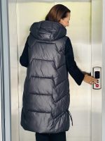 DOWN JACKET SLEEVELESS - Image 3