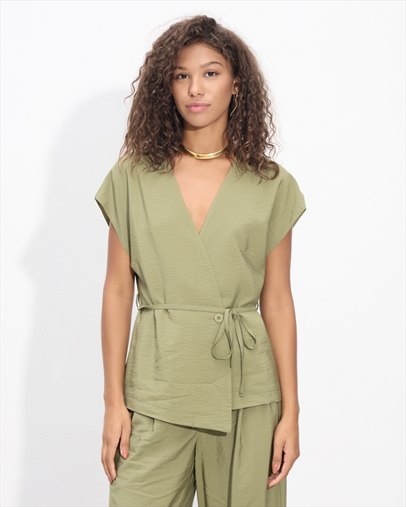 19015.jpg JACKET SHORT SLEEVE - Image 1