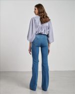 HIGH WAIST FLARE LEG JEAN - Image 3