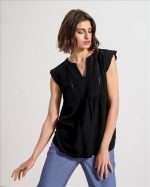 BLOUSE LINEN WITH CUTWORK - Image 3