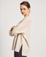 KNITTED V NECK - Image 2
