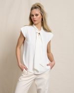 BLOUSE CREPE SLEEVELESS