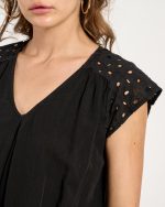 BLOUSE LINEN V NECK - Image 4