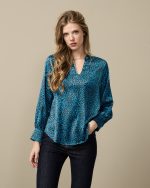 BLOUSE SATIN ANIMAL PRINT