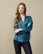 BLOUSE SATIN ANIMAL PRINT - Image 2