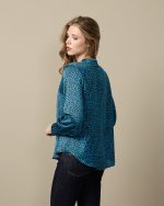 BLOUSE SATIN ANIMAL PRINT - Image 3