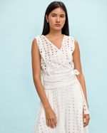 CROP TOP CUTWORK