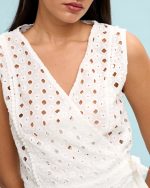 CROP TOP CUTWORK - Image 10