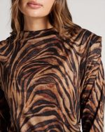 BLOUSE KNIT ZEBRA PRINT - Image 4
