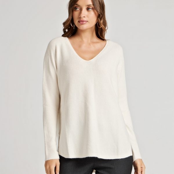 KNITTED SWEATER V NECK