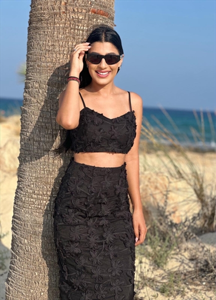 CROP TOP 3D EMPROIDERY