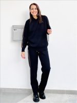 KNITTED TROUSER DESIGN DETAIL - Image 2