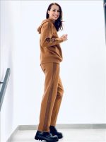 KNITTED TROUSER DESIGN DETAIL - Image 8