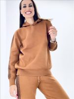 KNITTED TOP WITH DESIGN DETAIL - Image 4