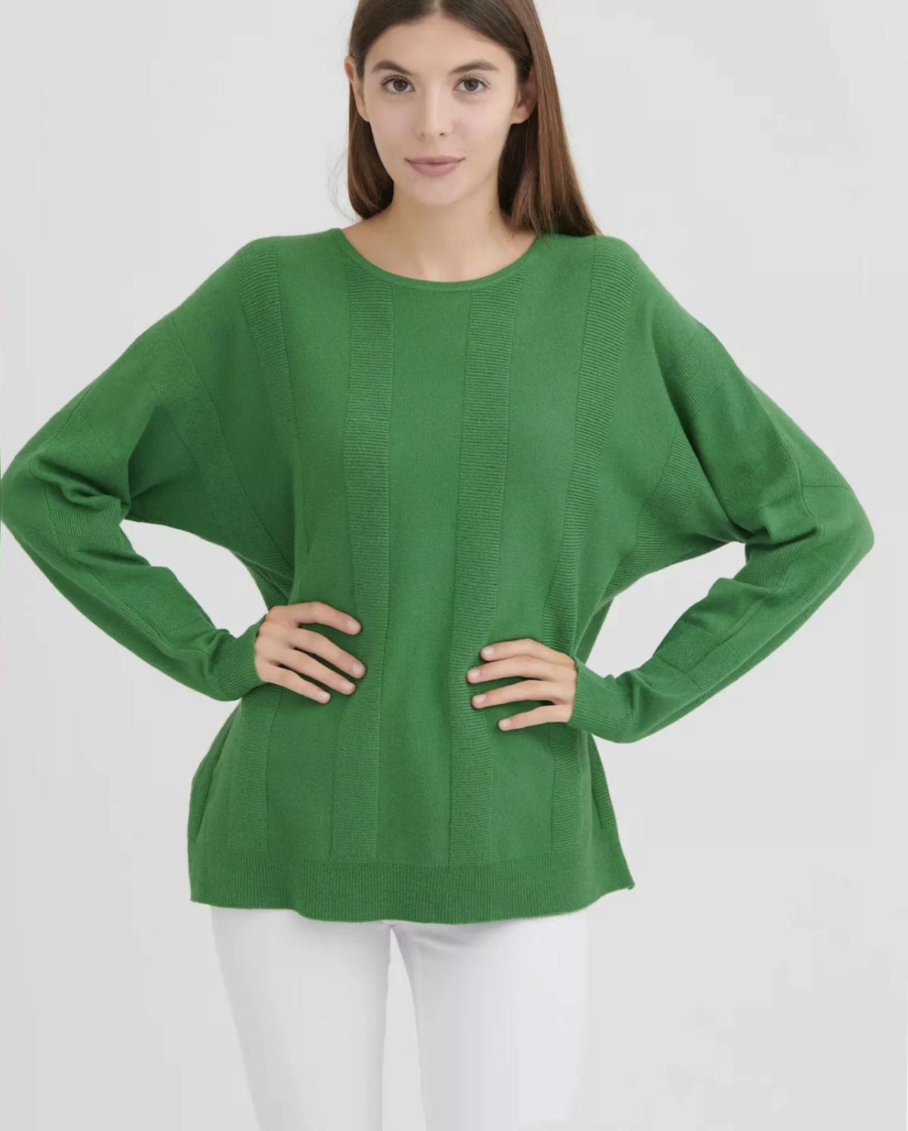 IT1122W.jpg ROUND NECK SWEATER - Image 1