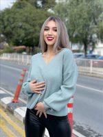KNITTED V NECK SWEATER - Image 8
