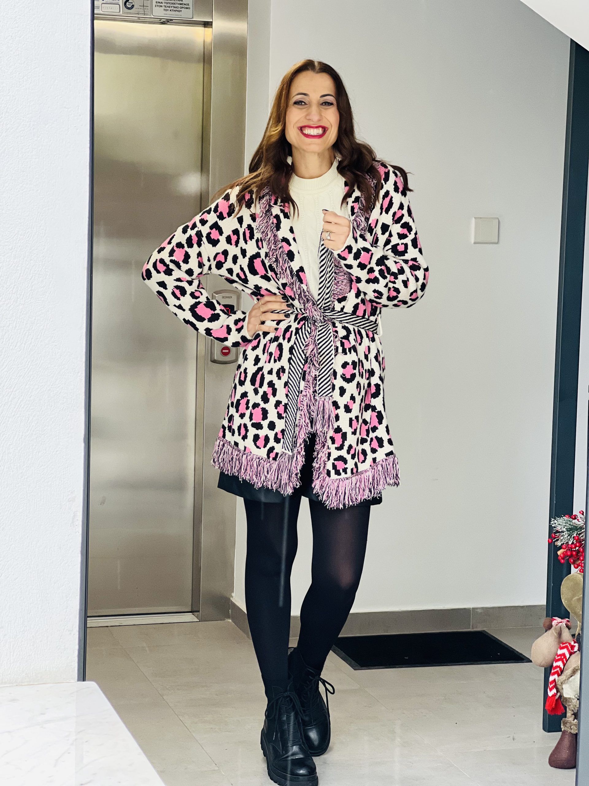 IZ0122W.jpg CARDIGAN ANIMAL PRINT - Image 1