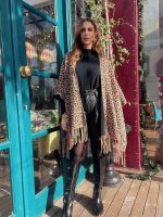 KNITTED PONCHO CAPE - Image 4