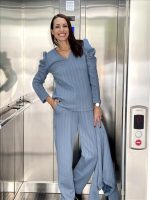 BLOUSE V NECK PUFFY SLEEVE - Image 10