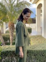 V NECK RIBBED - Image 10