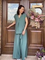 V NECK SIMPLE - Image 15