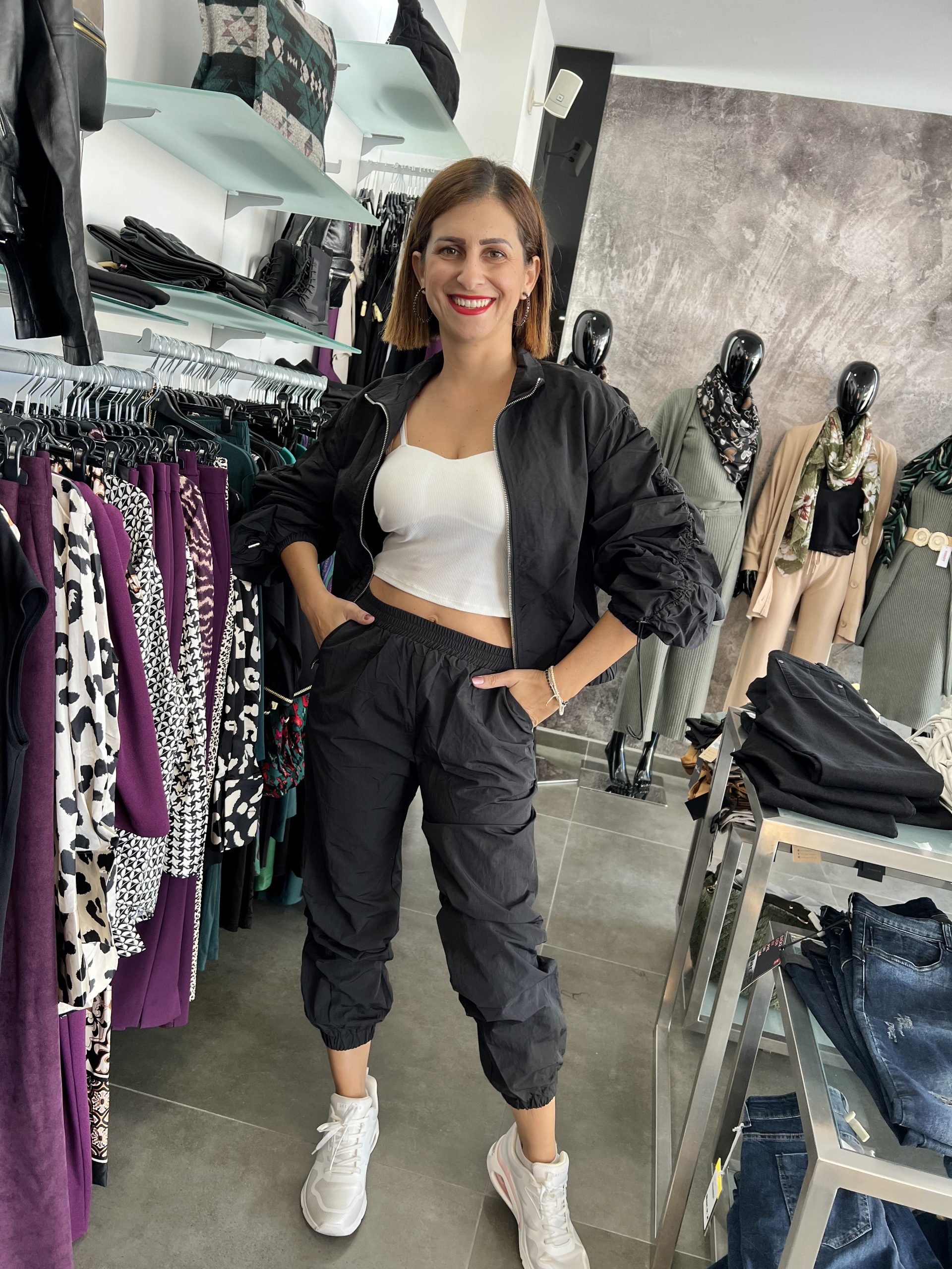 PP0623W.jpg TROUSER NYLON - Image 1