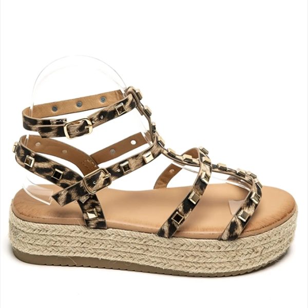 FLAT PLATFORM STUDDED