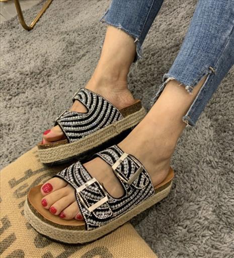 SHO0821S.jpg FLAT SANDALS - Image 1