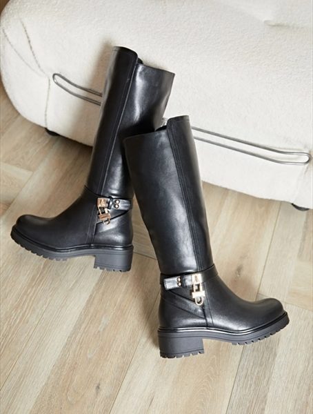 FLAT KNEE BOOT