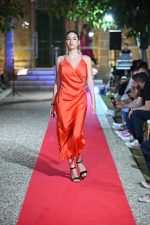 MIDI DRESS RUCHED SIDE