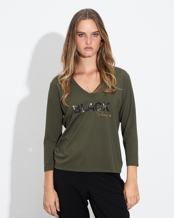 40048.jpg T-SHIRT V NECK - Image 1
