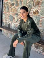 VELVET SWEATSHIRT LONG SLEEVE - Image 22