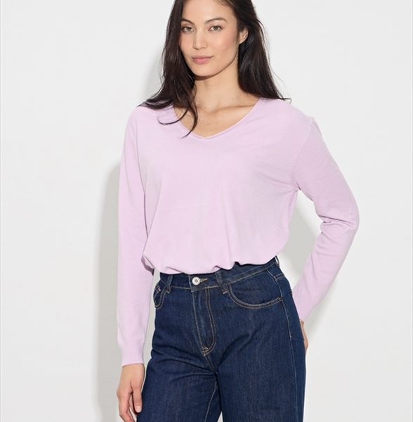 KNITTED V NECK