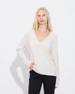 V NECK KNITTED LIGHTWEIGHT
