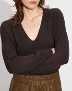 V NECK KNITTED LIGHTWEIGHT - Image 6