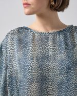 BLOUSE BLUE SNAKE PRINT - Image 4