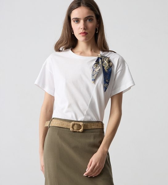 BLOUSE CUT OUT
