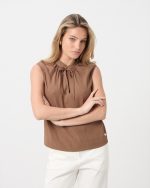 BLOUSE SLEEVELESS TIE NECK - Image 19