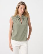 BLOUSE SLEEVELESS TIE NECK - Image 23