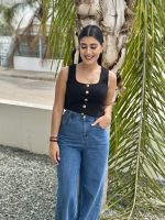 CROP TOP SQUARE NECK